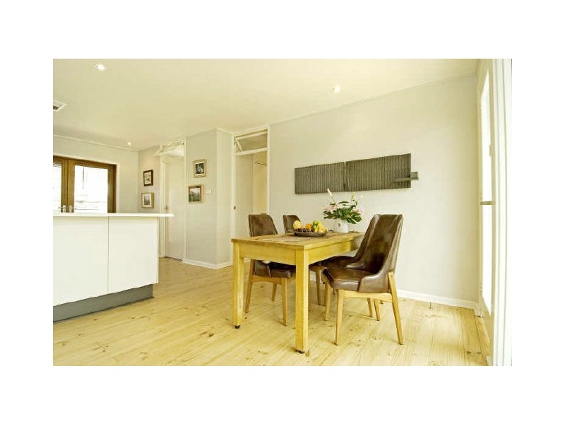 181 Phillip Avenue, Hackett ACT 2602