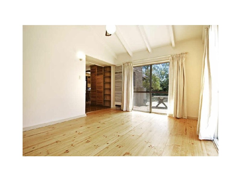 5 Swinden Street, Downer ACT 2602