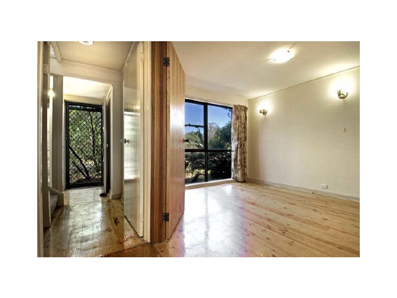 5 Swinden Street, Downer ACT 2602