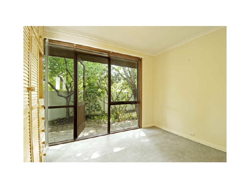 12/76 Grayson Street, Hackett ACT 2602