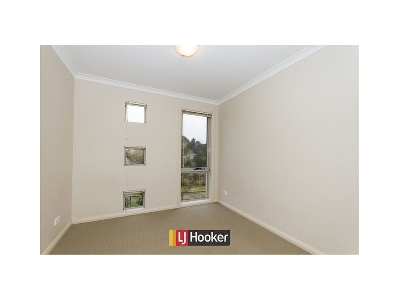 2/7 Collicott Circuit, Macquarie ACT 2614