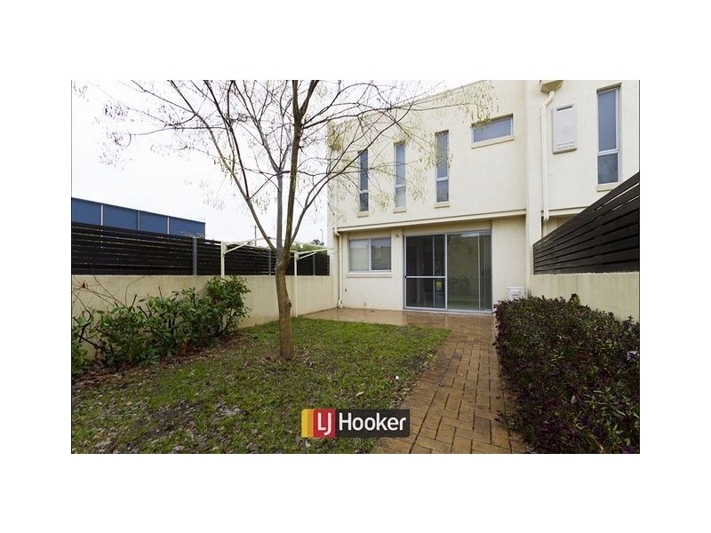 2/7 Collicott Circuit, Macquarie ACT 2614