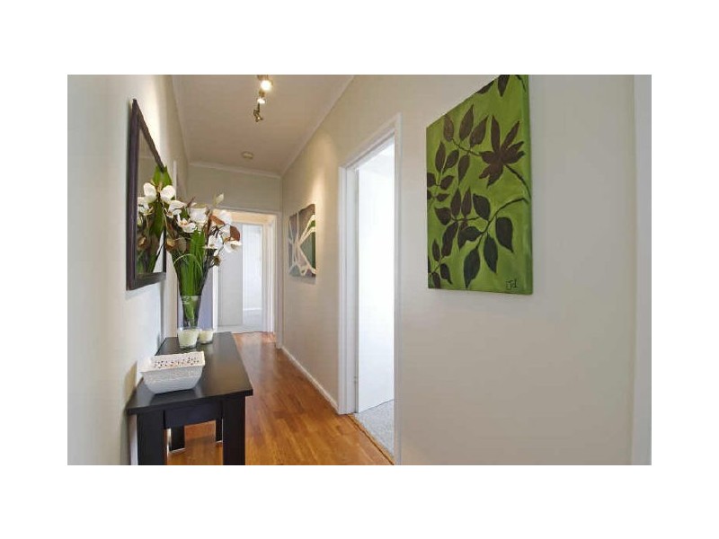 33 Banfield Street, Downer ACT 2602