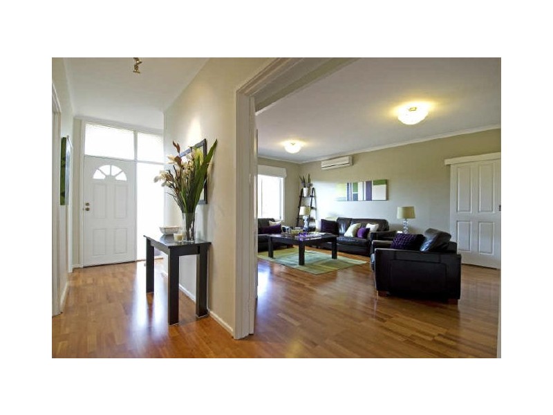 33 Banfield Street, Downer ACT 2602