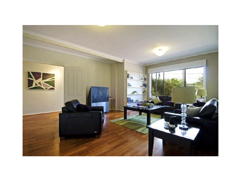 33 Banfield Street, Downer ACT 2602