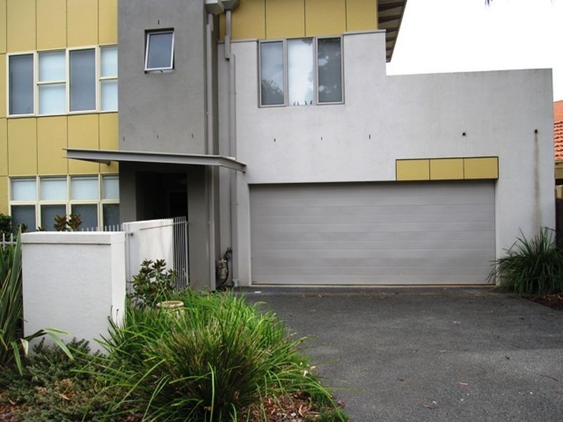 2/17 Wise Street, Braddon ACT 2612