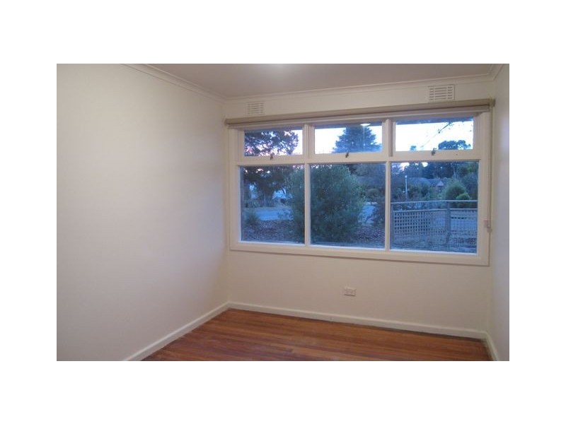 1 Dickinson Street, Watson ACT 2602