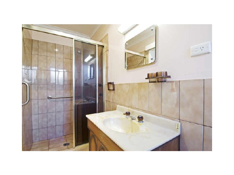 14 Piddington Street, Watson ACT 2602