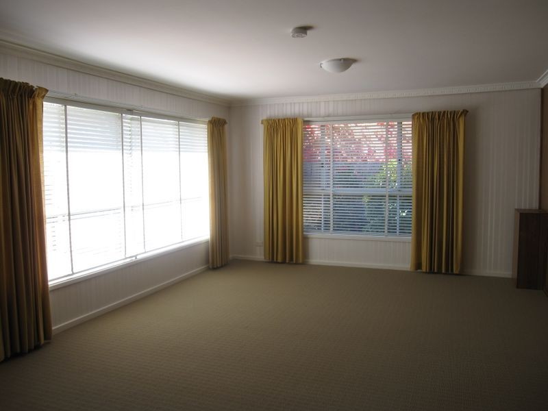 22 Dutton Street, Dickson ACT 2602