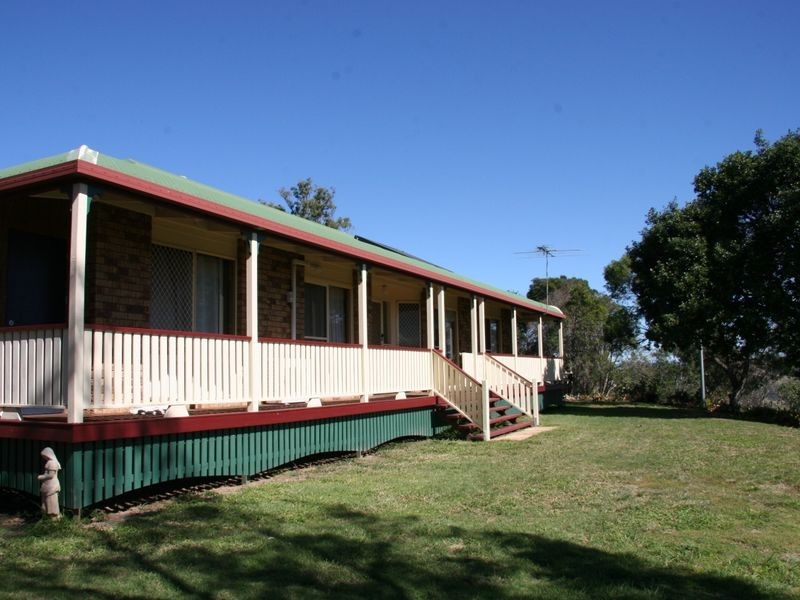 15 Philip Court, Summerholm QLD 4341