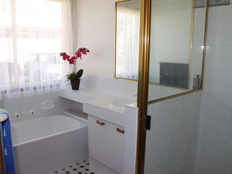 15 Philip Court, Summerholm QLD 4341