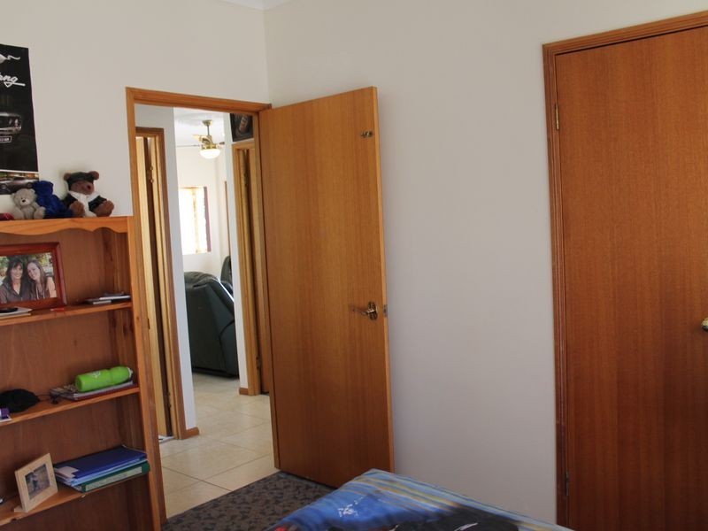 15 Philip Court, Summerholm QLD 4341