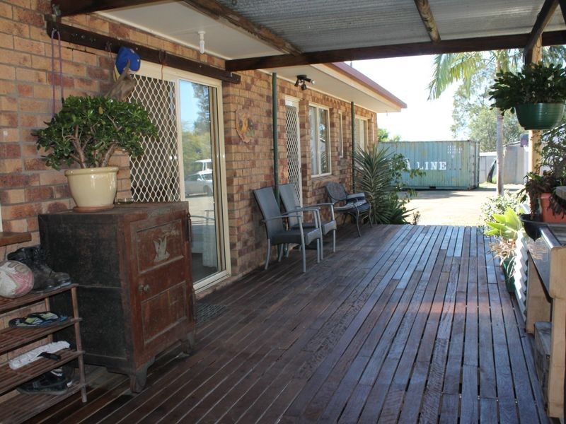 15 Philip Court, Summerholm QLD 4341