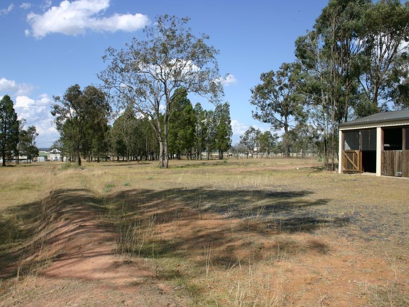 24 Fielding Road, Gatton QLD 4343