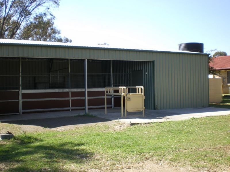 897 Clarendon Road, Lowood QLD 4311