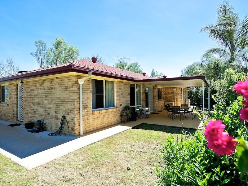 897 Clarendon Road, Lowood QLD 4311