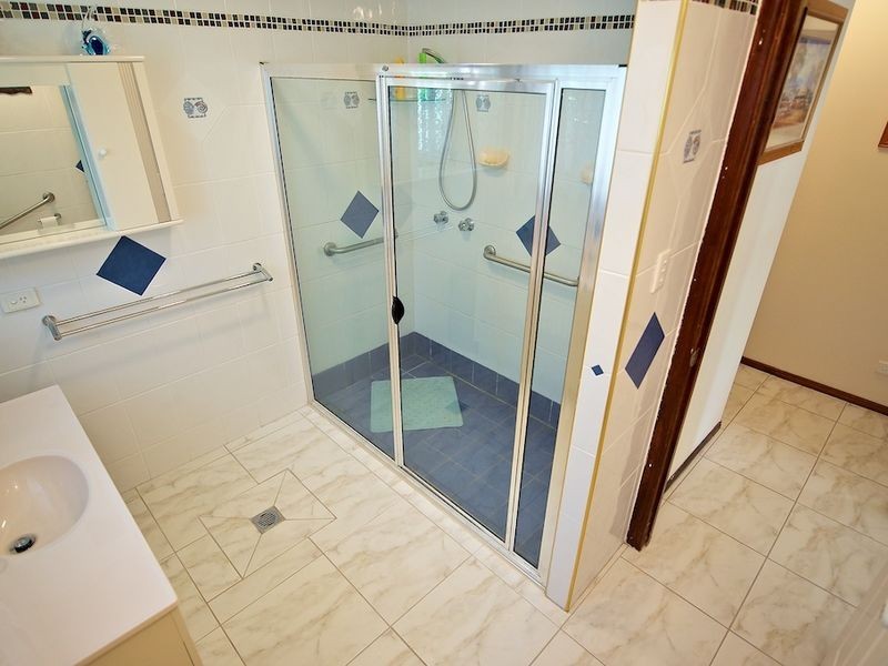 4 Cypress Court, Brightview QLD 4311