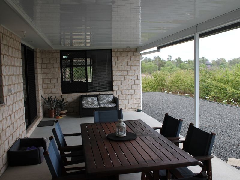 14 Fernrow Drive, Plainland QLD 4341