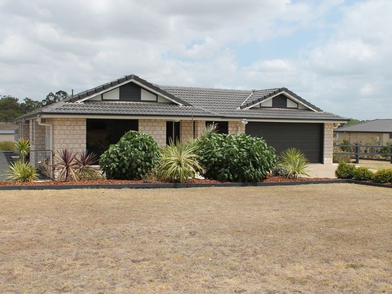 14 Fernrow Drive, Plainland QLD 4341