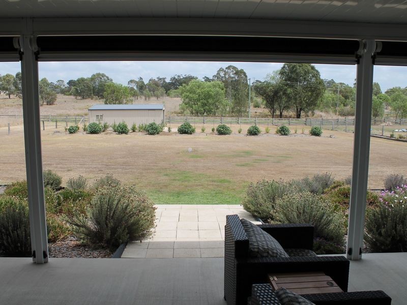 14 Fernrow Drive, Plainland QLD 4341