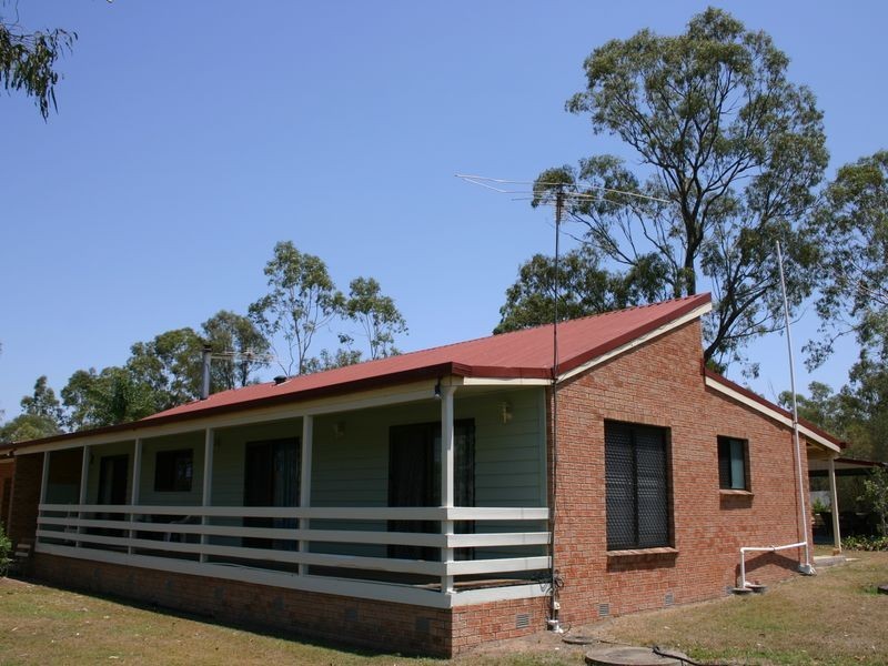 31 Haslingden Road, Lockyer Waters QLD 4311