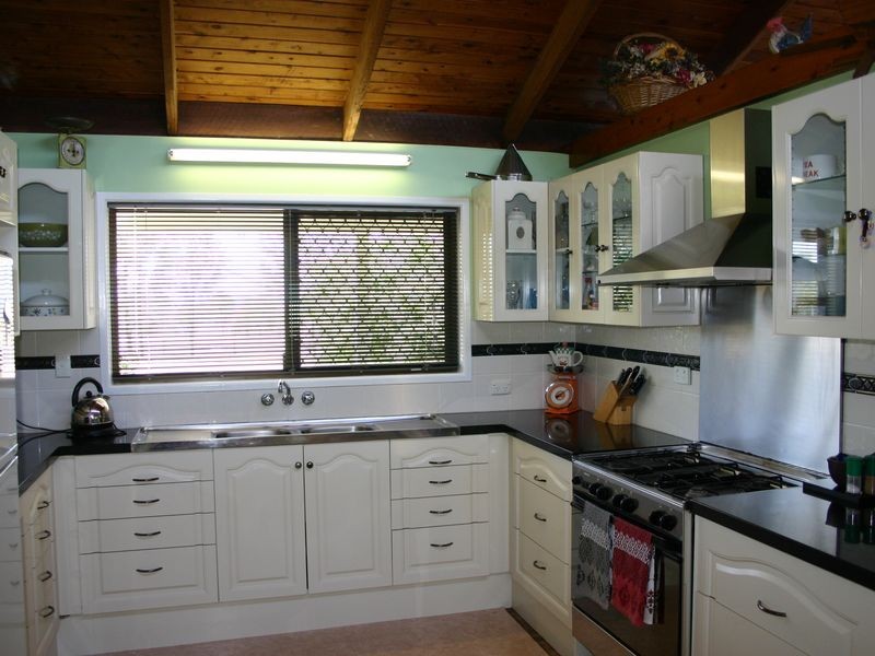 31 Haslingden Road, Lockyer Waters QLD 4311