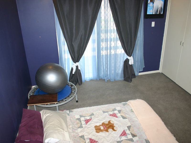 31 Haslingden Road, Lockyer Waters QLD 4311