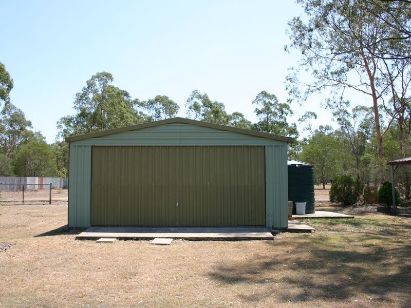 31 Haslingden Road, Lockyer Waters QLD 4311