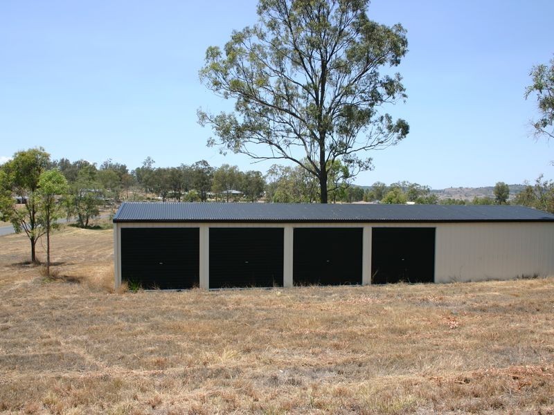 70 Fairway Drive, Kensington Grove QLD 4341