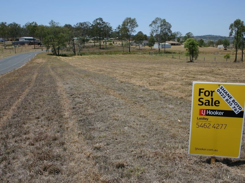 70 Fairway Drive, Kensington Grove QLD 4341