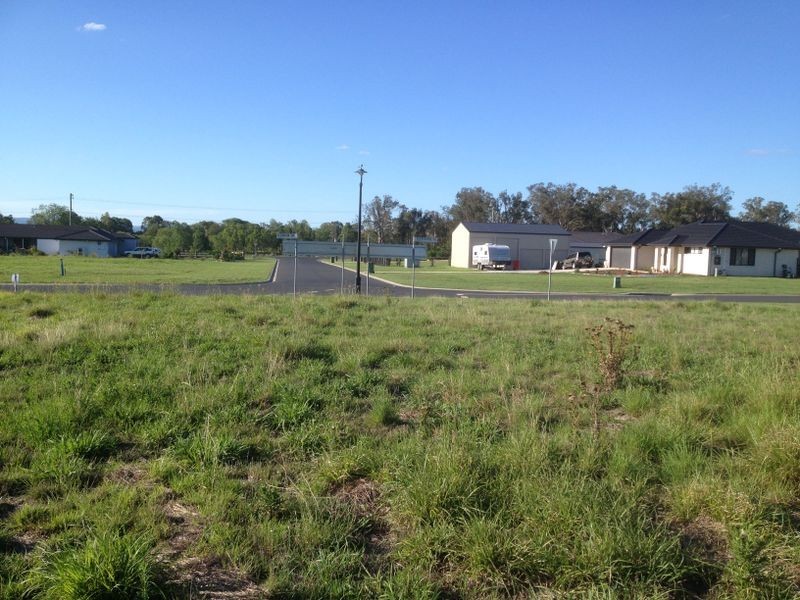 17 Fernrow Drive, Plainland QLD 4341