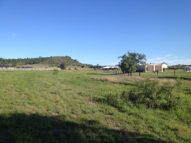 17 Fernrow Drive, Plainland QLD 4341