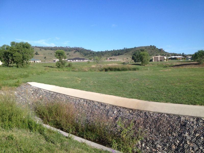 17 Fernrow Drive, Plainland QLD 4341