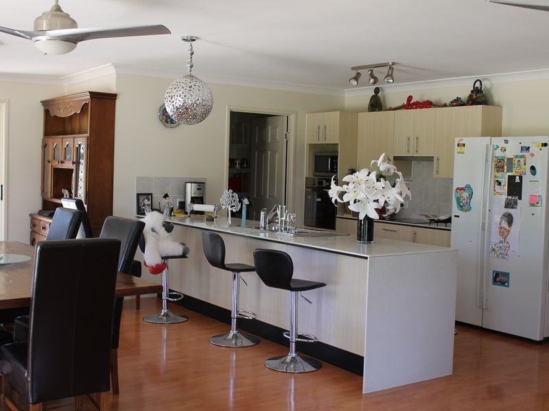 75 Fairway Drive, Kensington Grove QLD 4341