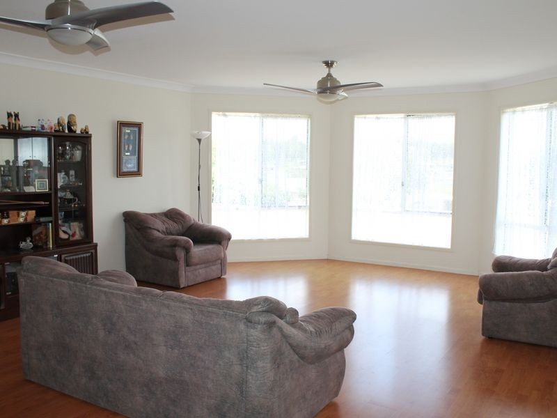 75 Fairway Drive, Kensington Grove QLD 4341