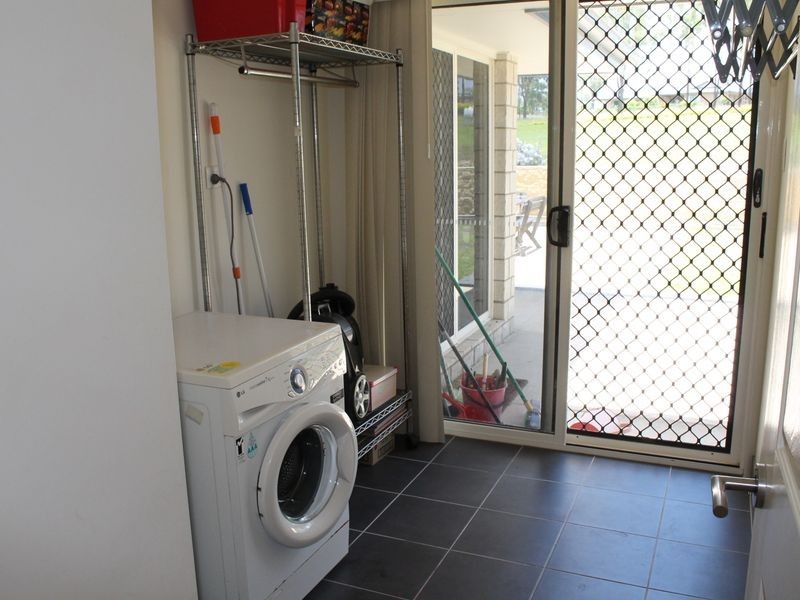 75 Fairway Drive, Kensington Grove QLD 4341