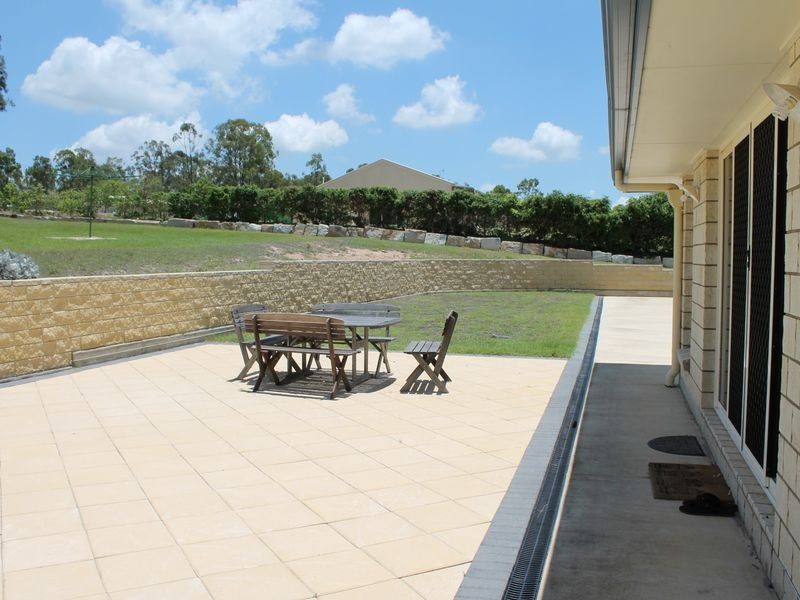 75 Fairway Drive, Kensington Grove QLD 4341