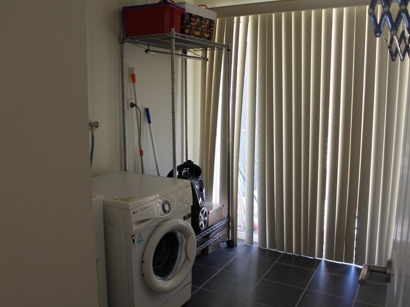 75 Fairway Drive, Kensington Grove QLD 4341