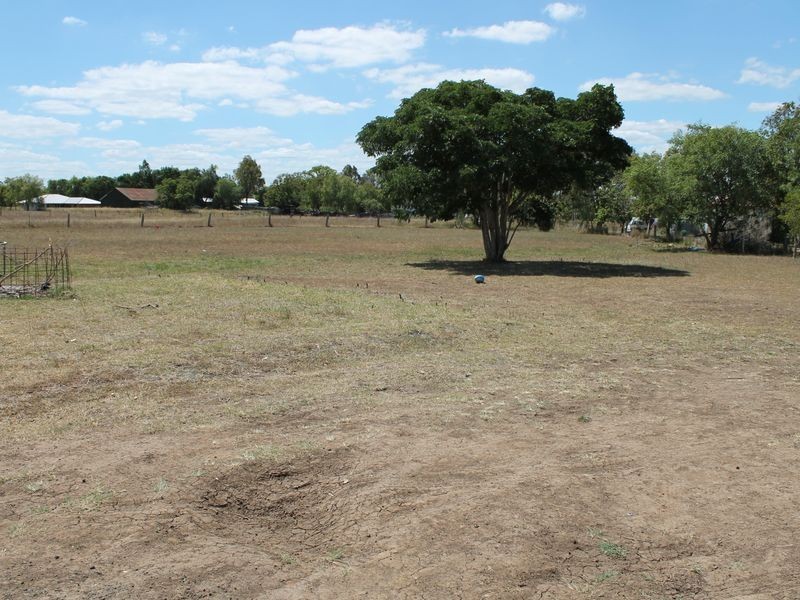 9 Leslee Court, Summerholm QLD 4341