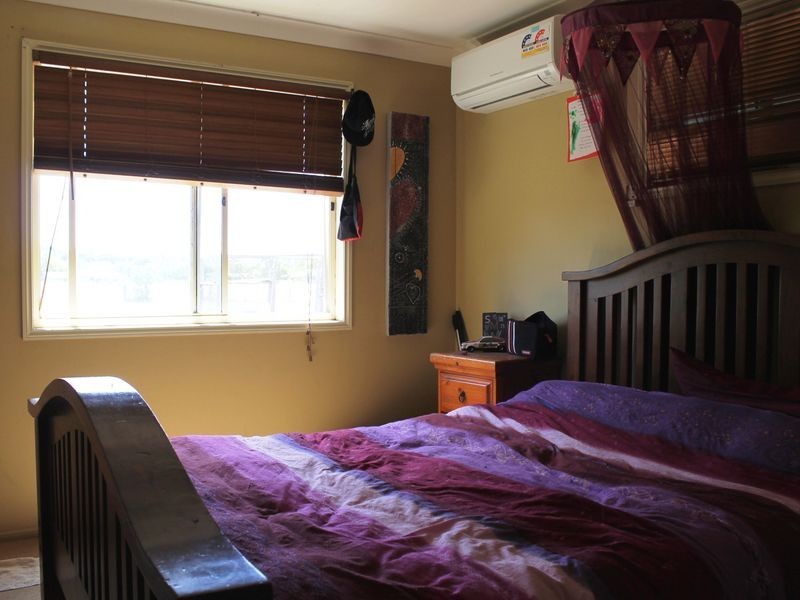 9 Leslee Court, Summerholm QLD 4341