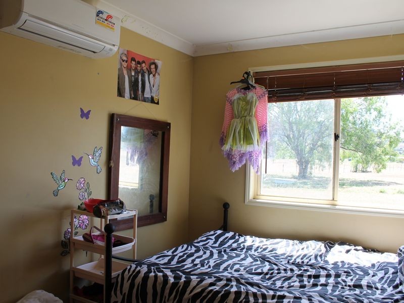 9 Leslee Court, Summerholm QLD 4341