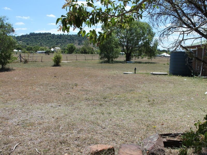 9 Leslee Court, Summerholm QLD 4341