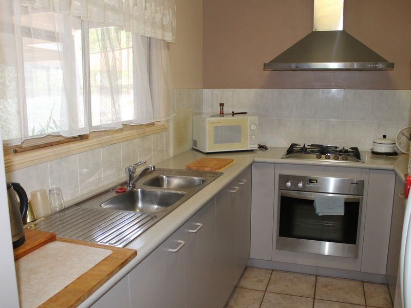 2 Advance Court, Kensington Grove QLD 4341