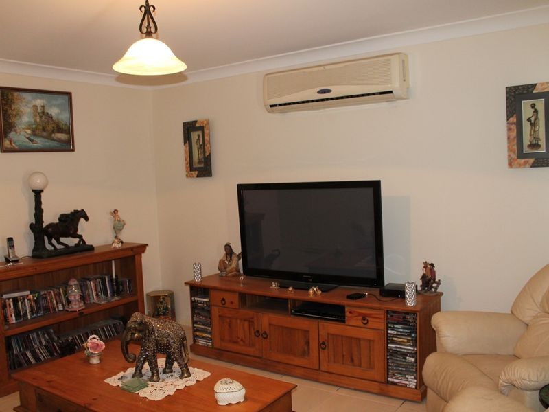 19 Bucknall Court, Regency Downs QLD 4341