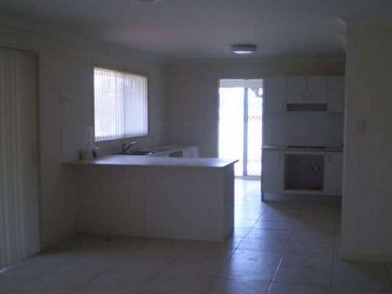 7 Thredbo Court, Regency Downs QLD 4341