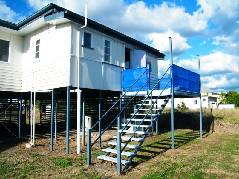 31 Robert Street, Forest Hill QLD 4342