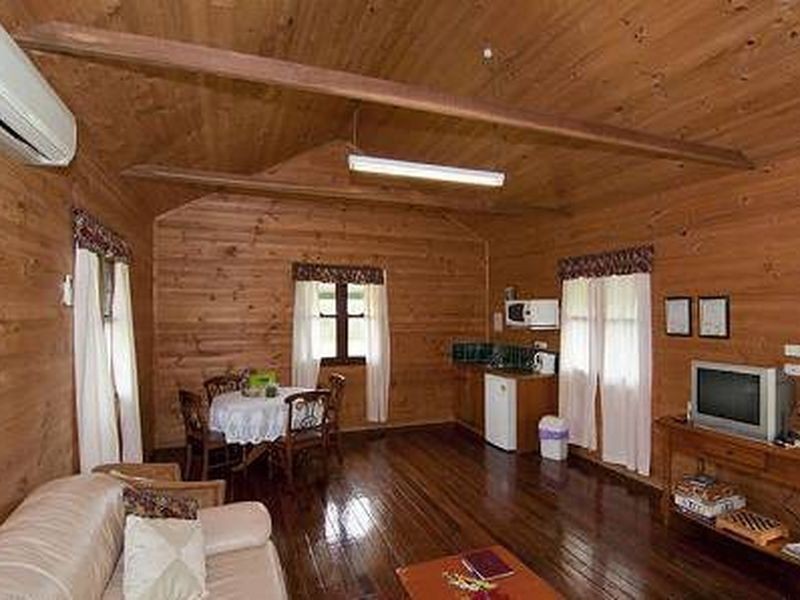 19 Hughes Road, Plainland QLD 4341