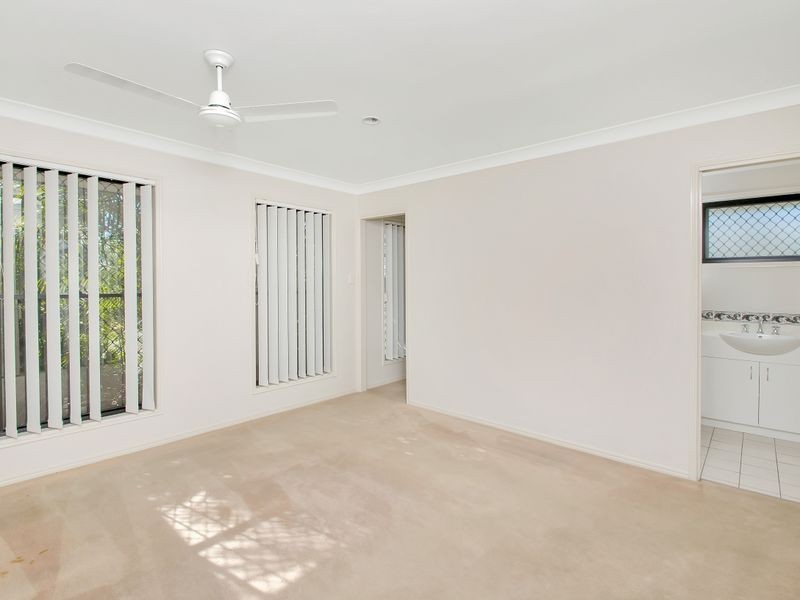 6 Eileen Court, Kensington Grove QLD 4341