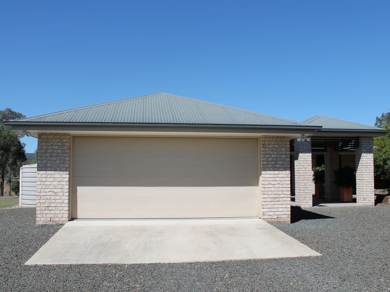 2 Lowien Close, Blenheim QLD 4341