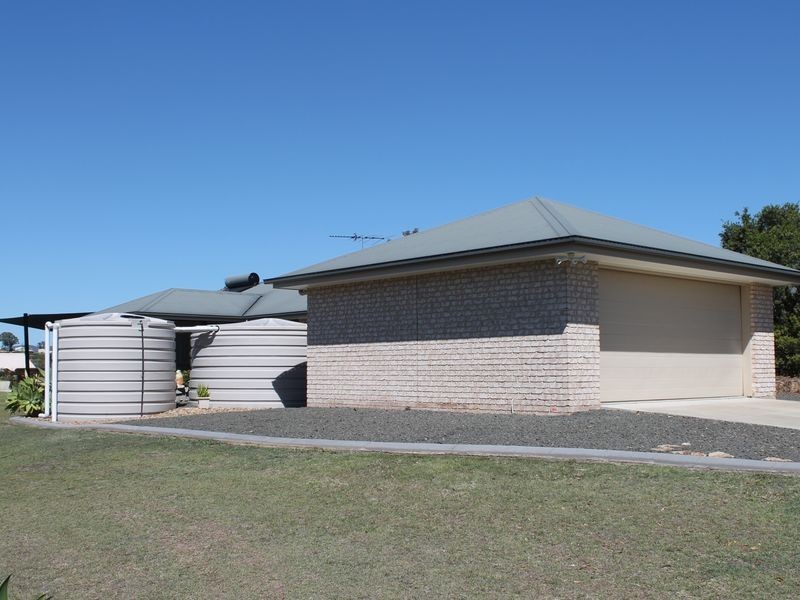 2 Lowien Close, Blenheim QLD 4341